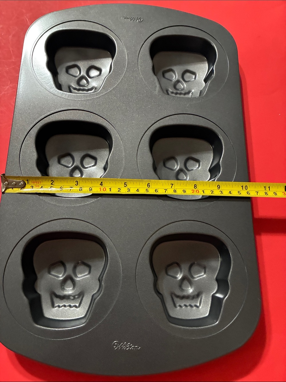 Wilton  SKULL  NOVELTY BAKING PAN/MOLDS - Picture 6 of 8
